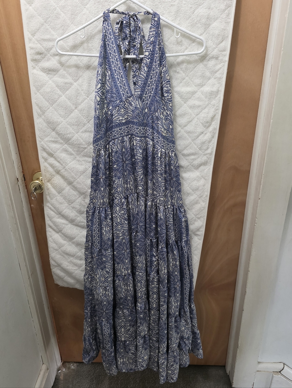 Halter Dress - Picture 3 of 4